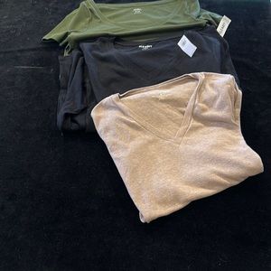 3 Size Medium Old Navy Shirts.